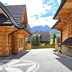 Tatry Malowane - Mountain Base شاليه *