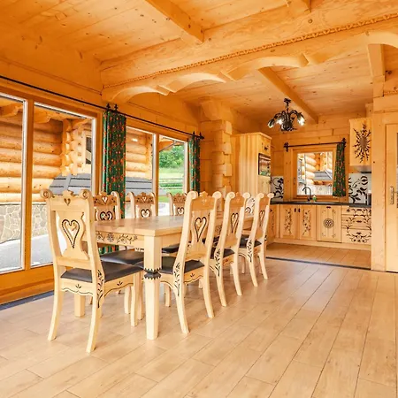 Chalet Tatry Malowane - Mountain Base *
